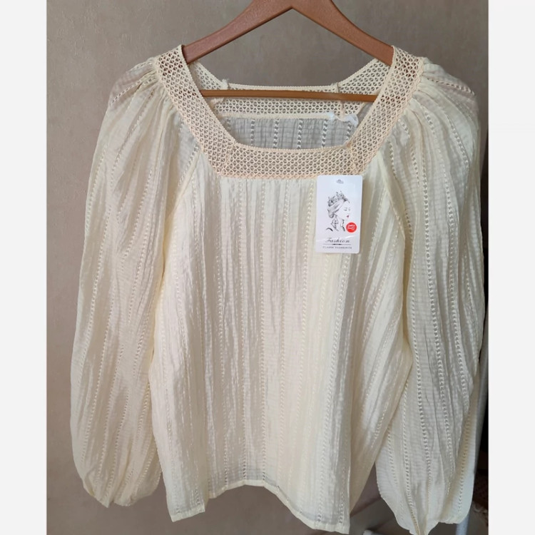 بلوز یقه آجری