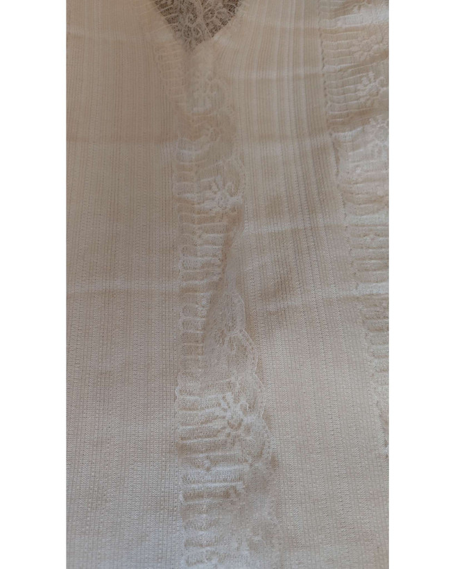 تاپ دانتل دار سفید