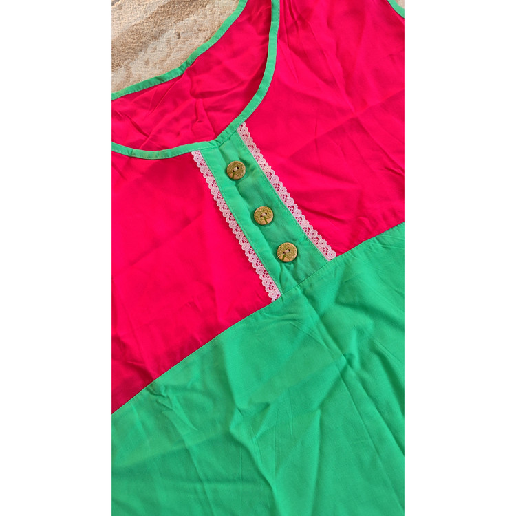 ساحلی نخی جلو دکمه