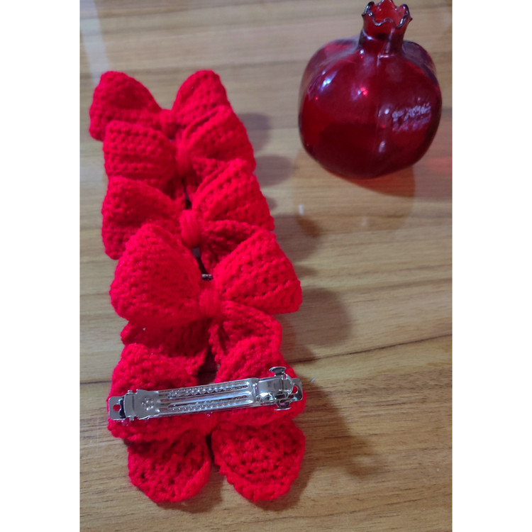 گل سر پاپیون قرمز